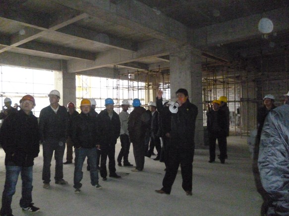 晉寧縣建筑施工安全質(zhì)量標(biāo)準(zhǔn)化示范工地現(xiàn)場觀摩會