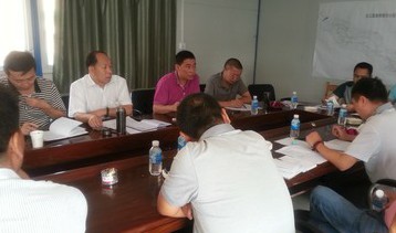 陳云周、楊少真調(diào)研元江高橋小區(qū)施工現(xiàn)場