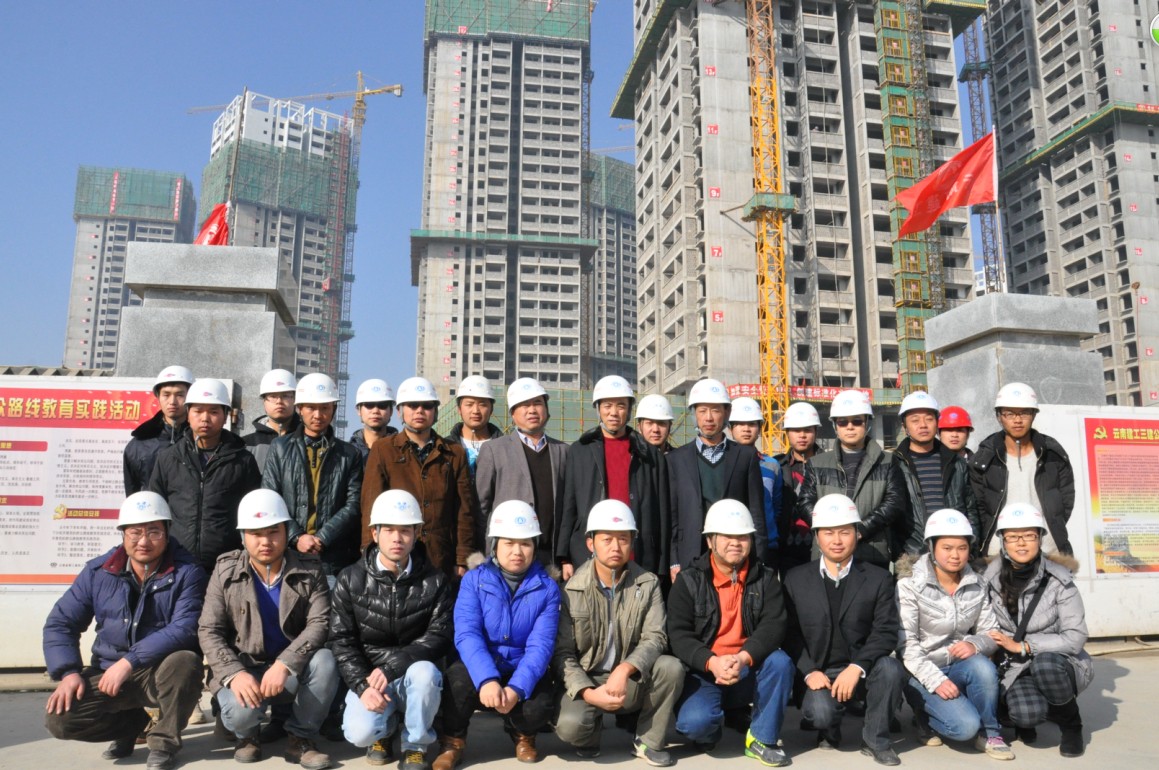 唐忠鴻調研昭通昭陽區2012保障房項目