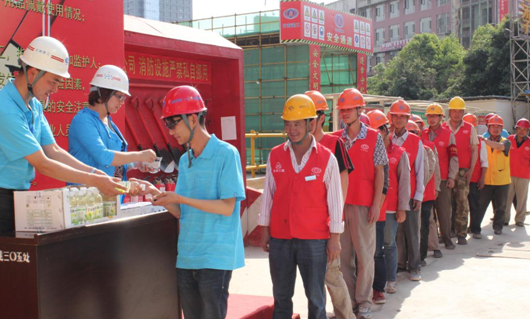 五直管把“防暑降溫”送到一線