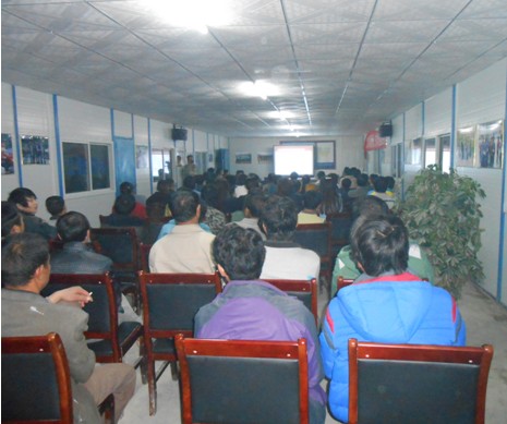 八直管鎮雄項目部舉辦“安全為天，警鐘長鳴”安全知識講座