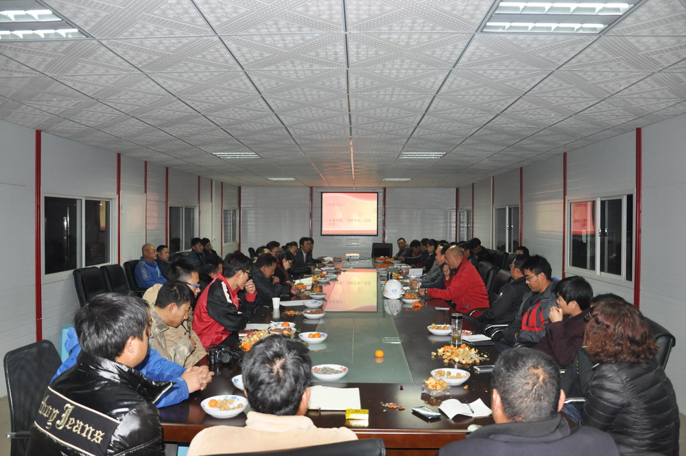 公司蒙自經(jīng)濟技術(shù)開發(fā)區(qū)科技孵化園建設(shè)項目組織開展青年座談會