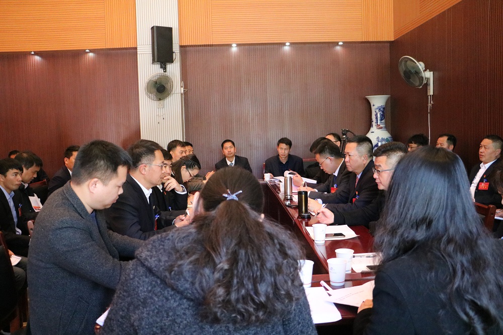 公司黨委組織傳達(dá)學(xué)習(xí)習(xí)近平總書記給獨(dú)龍江鄉(xiāng)群眾的回信