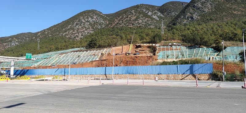 全力沖刺，啃下香麗高速13-4工區最后一根“硬骨頭”！