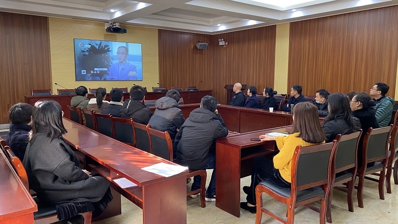 安裝分公司組織觀看《清流毒——云南在行動》