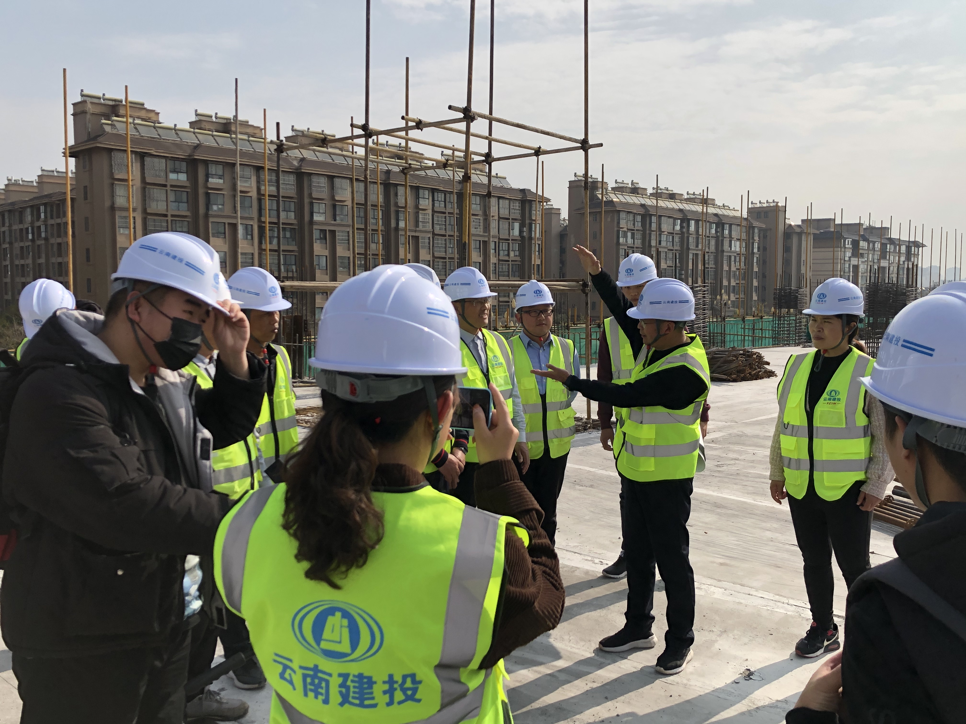 沈家文調研云南電網項目