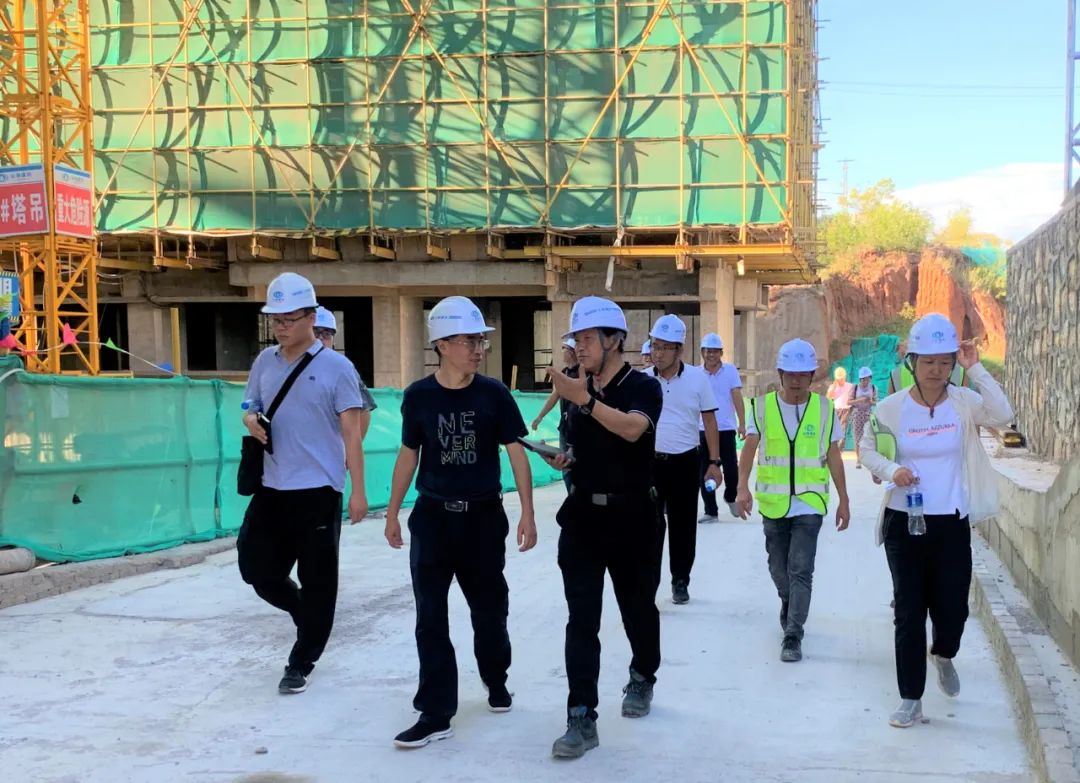 元謀縣縣委、縣政府領(lǐng)導(dǎo)調(diào)研公司元謀碧桂園項(xiàng)目