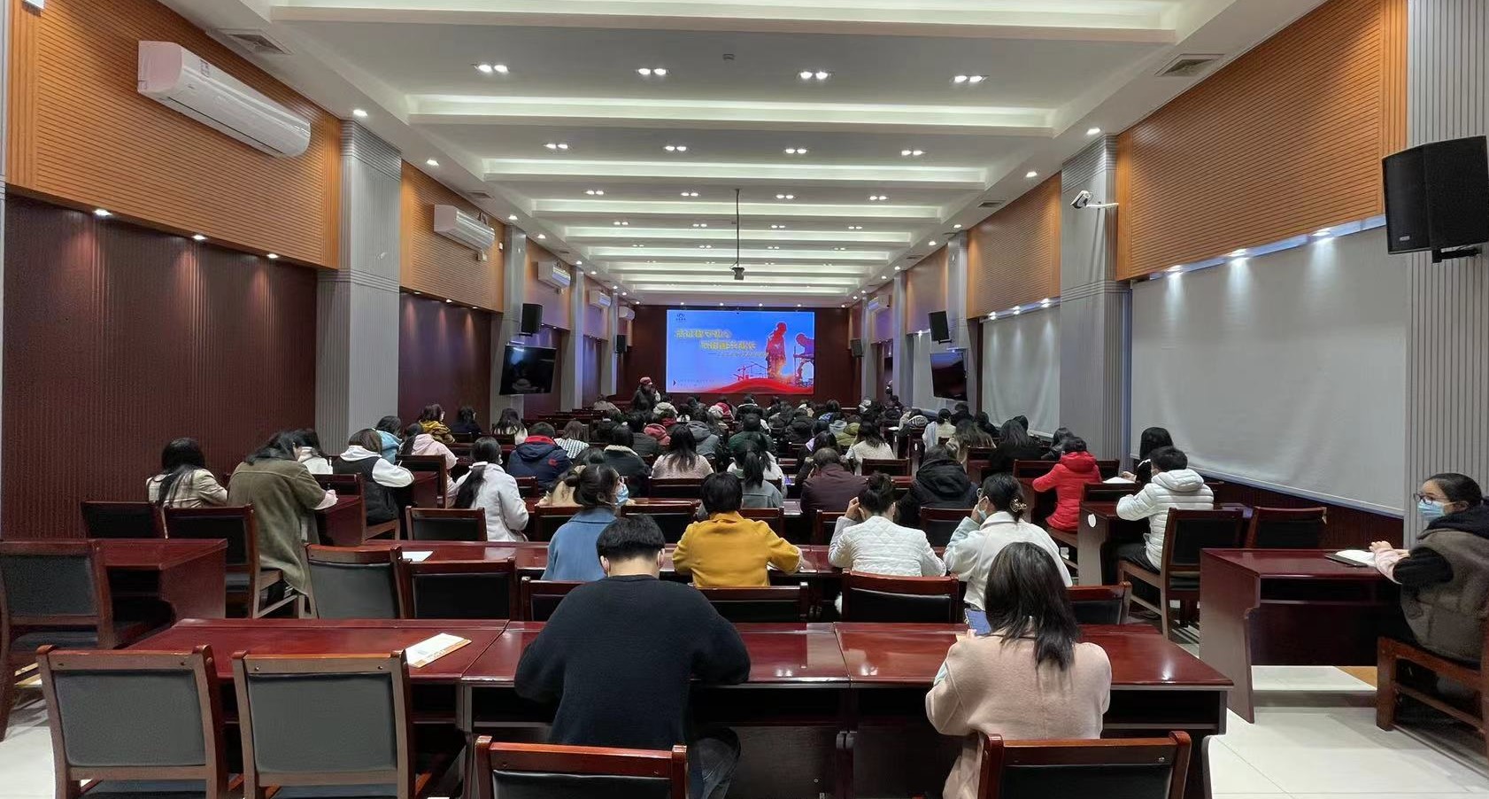 “三建史”宣講開始啦！