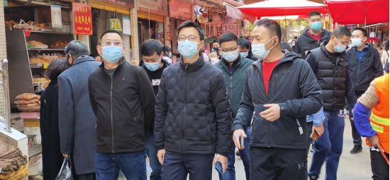 五華區(qū)委常委、常務副區(qū)長李帆調(diào)研大觀篆新農(nóng)貿(mào)市場食品安全監(jiān)管及疫情防控工作