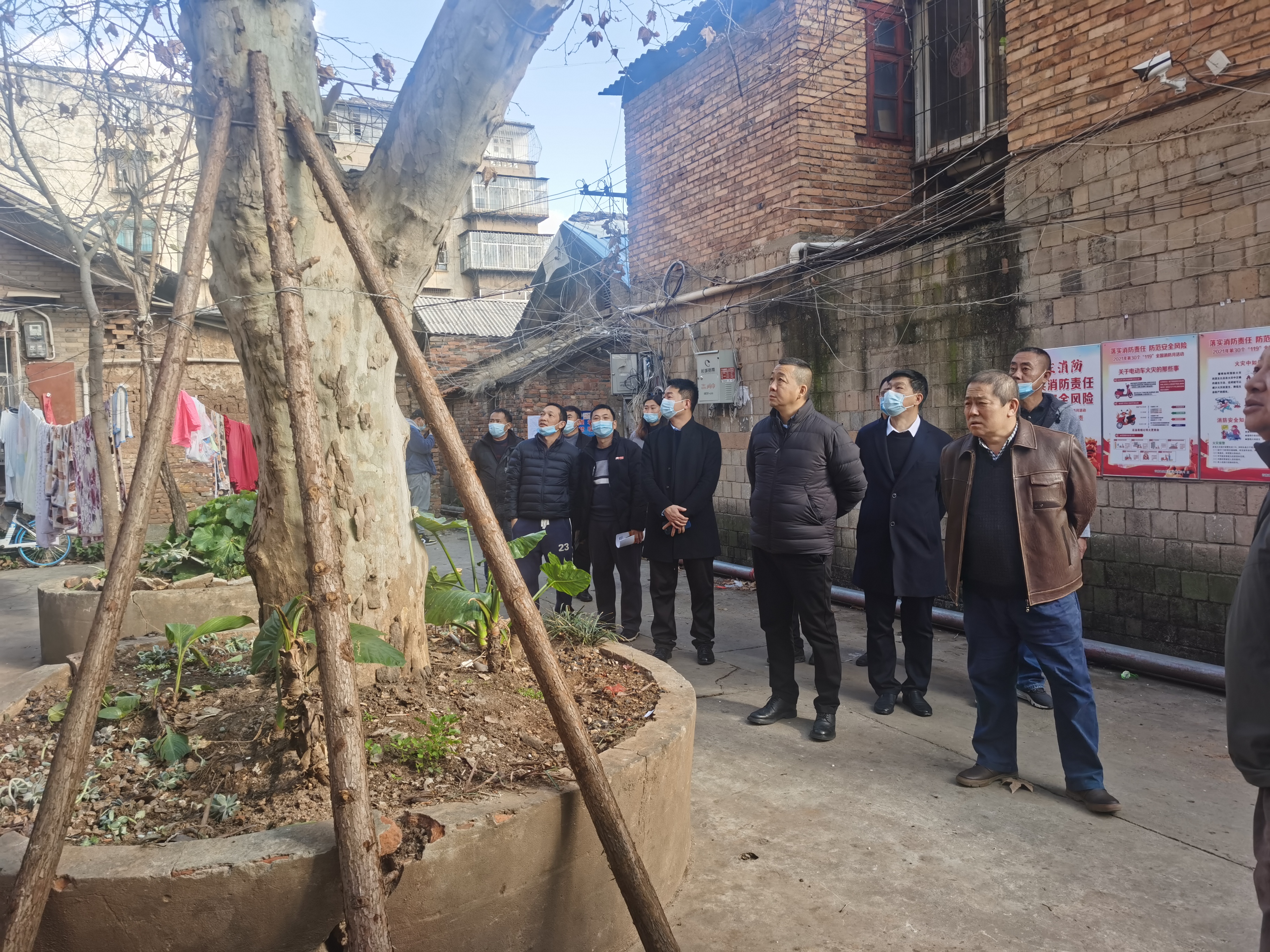 集團(tuán)黨委委員、副總經(jīng)理王曉方到公司進(jìn)行節(jié)前消防安全檢查