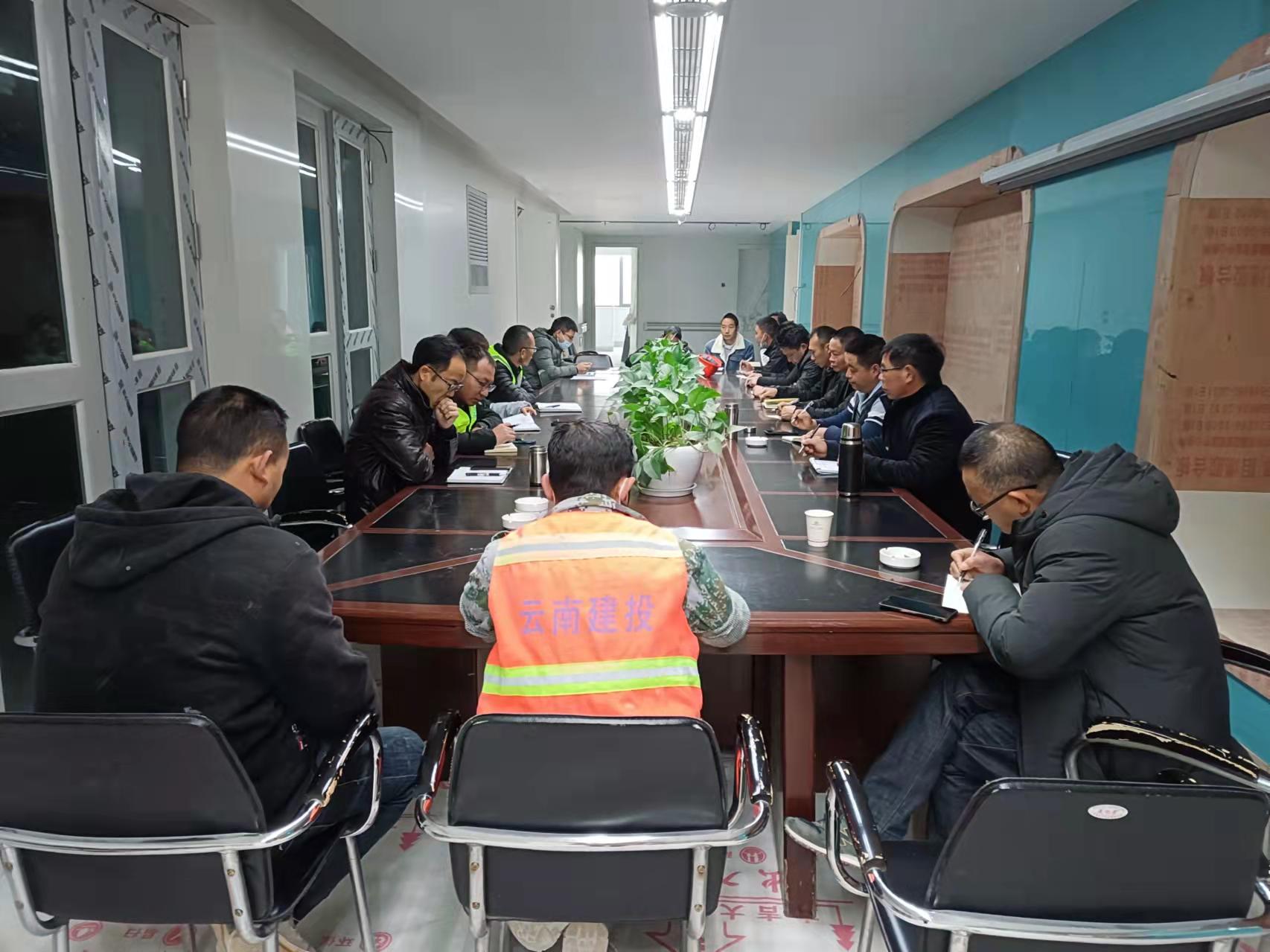 鉚足“虎”勁向前沖，跑出復(fù)工“加速度”！