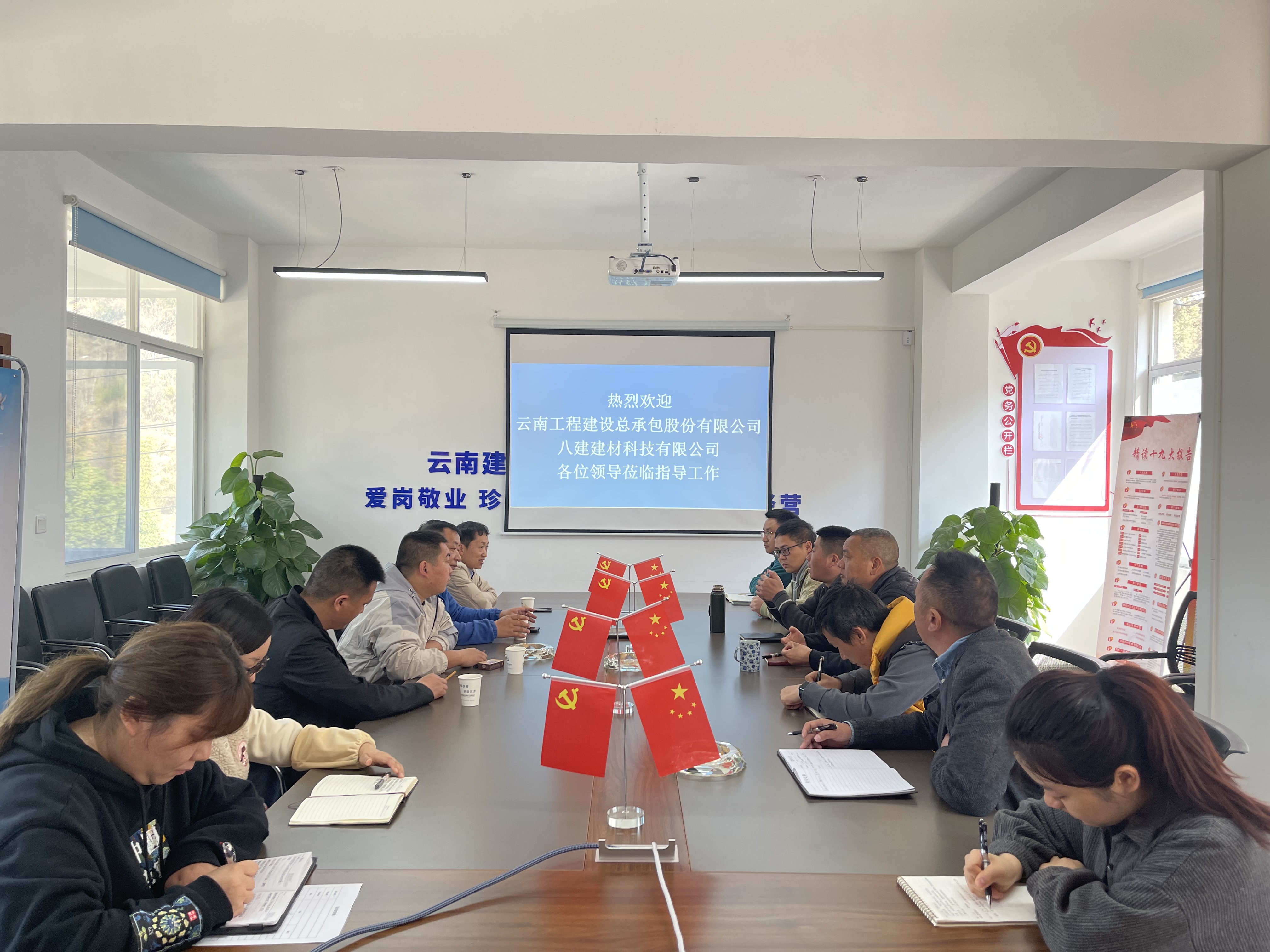 周轉(zhuǎn)材料租賃中心簽訂對(duì)外租賃合同“虎年第一單”