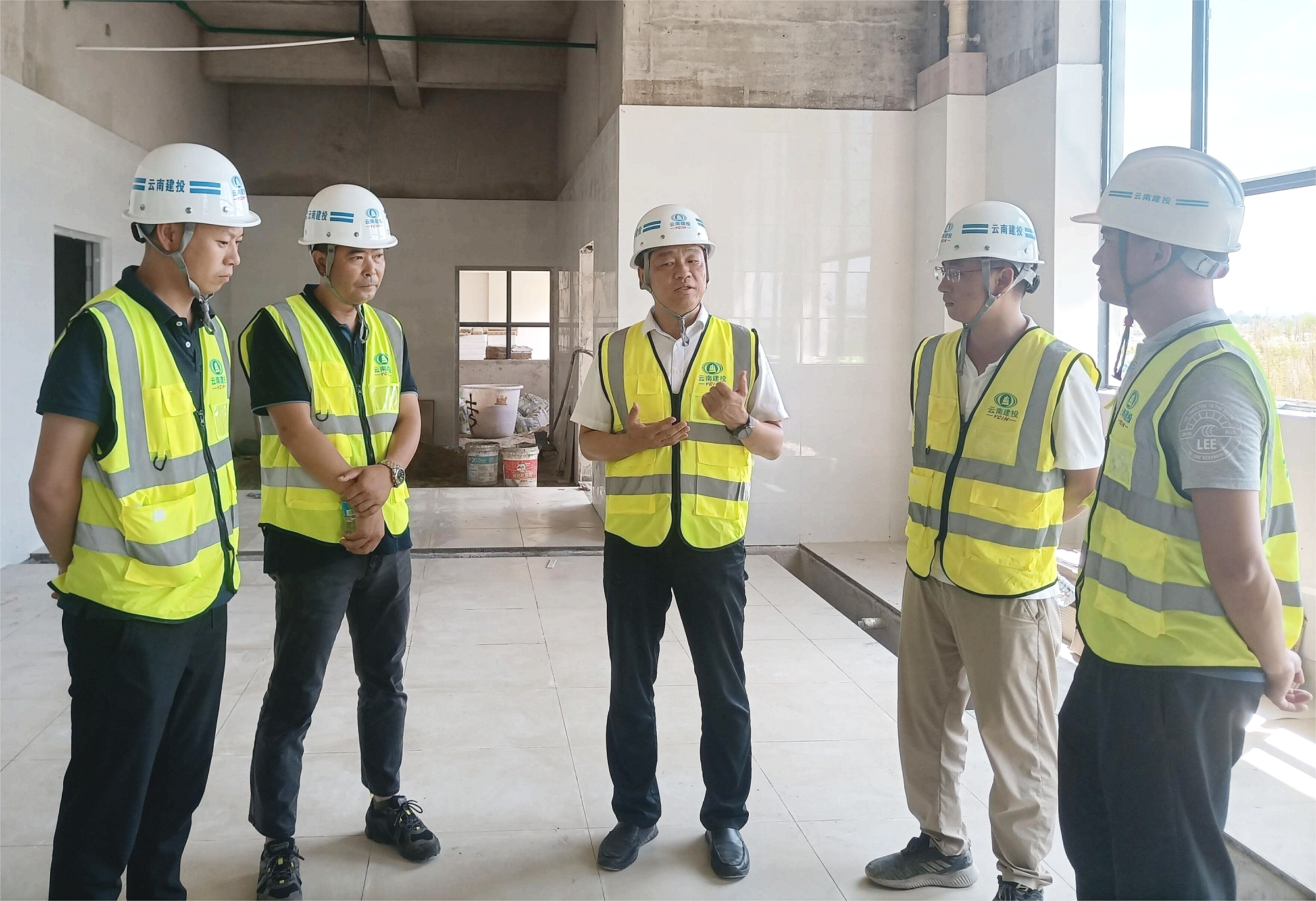 彭云到德宏州傳染病醫(yī)院建設(shè)項(xiàng)目檢查指導(dǎo)