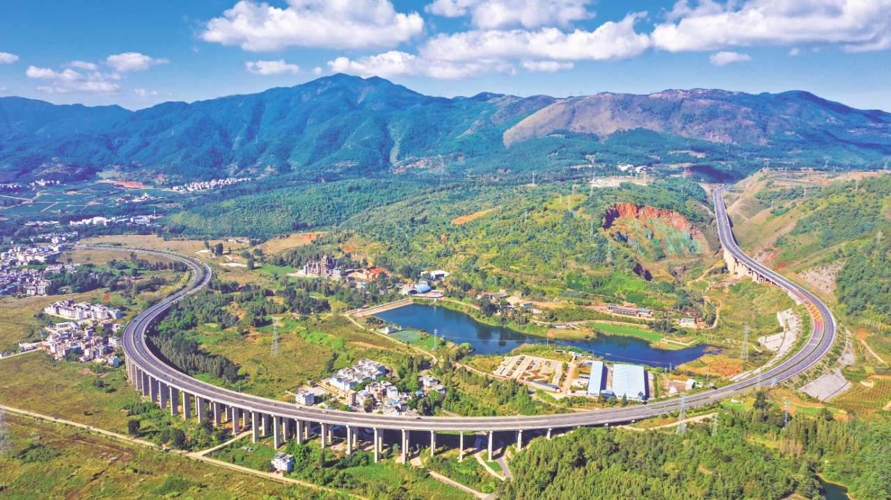 建證·云南這十年| 公司：積跬步 至千里 十載初心筑夢