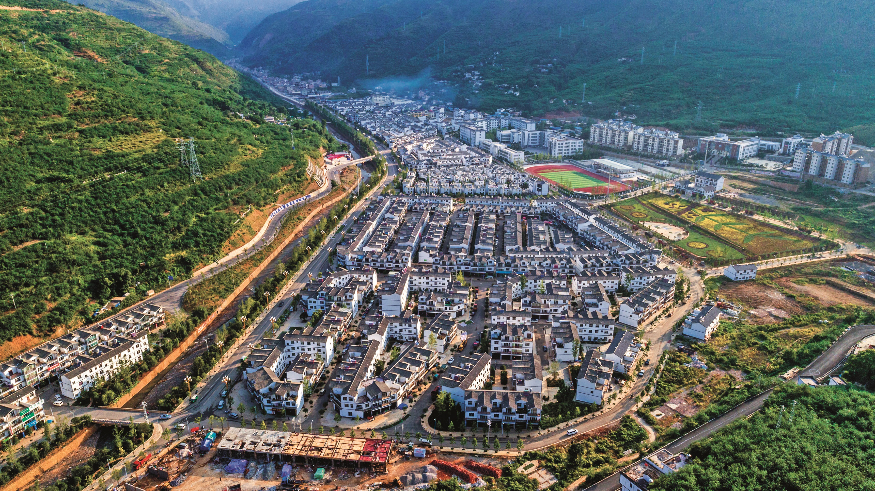 魯?shù)榭h龍頭山集鎮(zhèn)