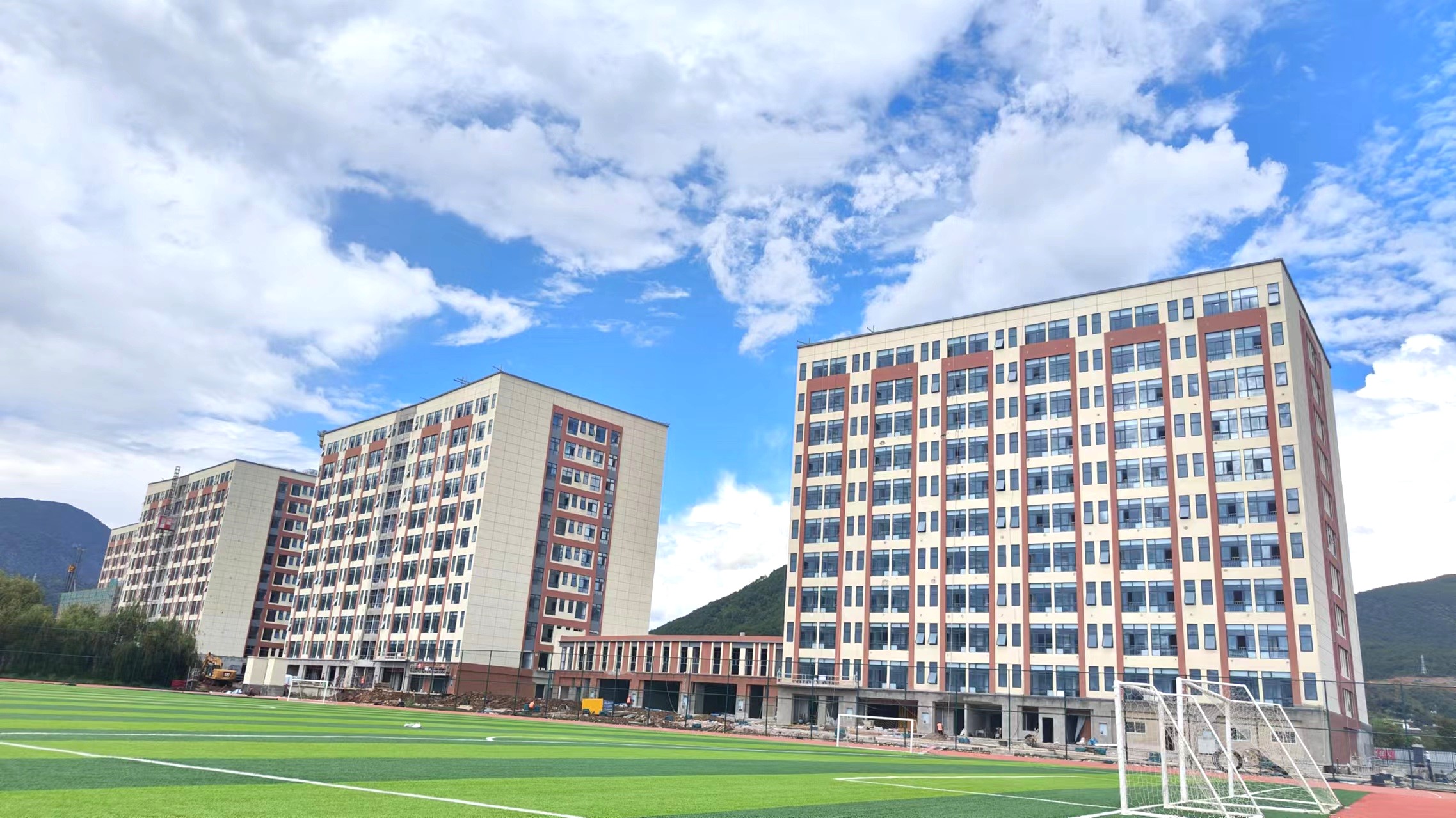 麗江師范高等?？茖W(xué)校