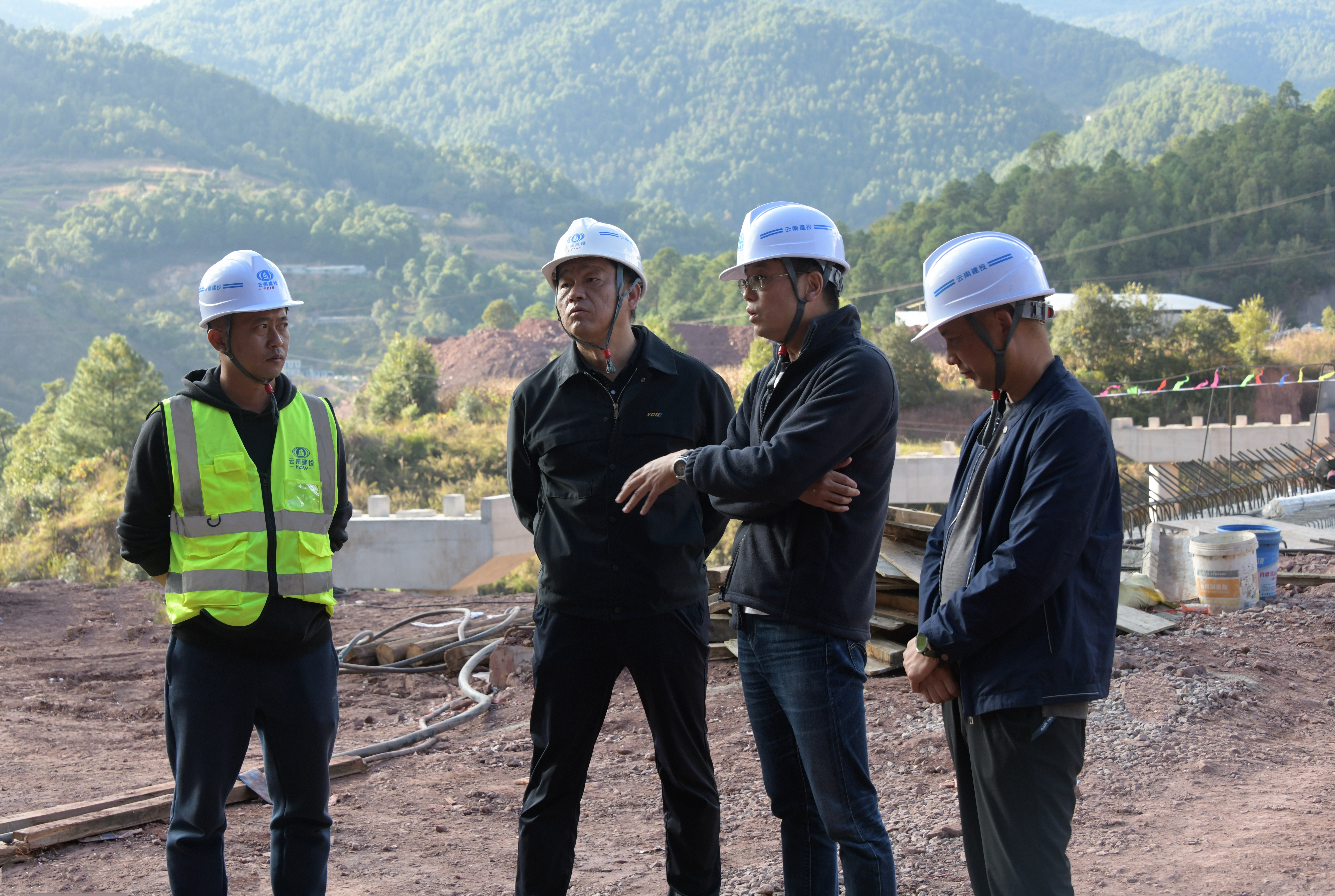 彭云到云蘭高速土建十一分部檢查指導(dǎo)