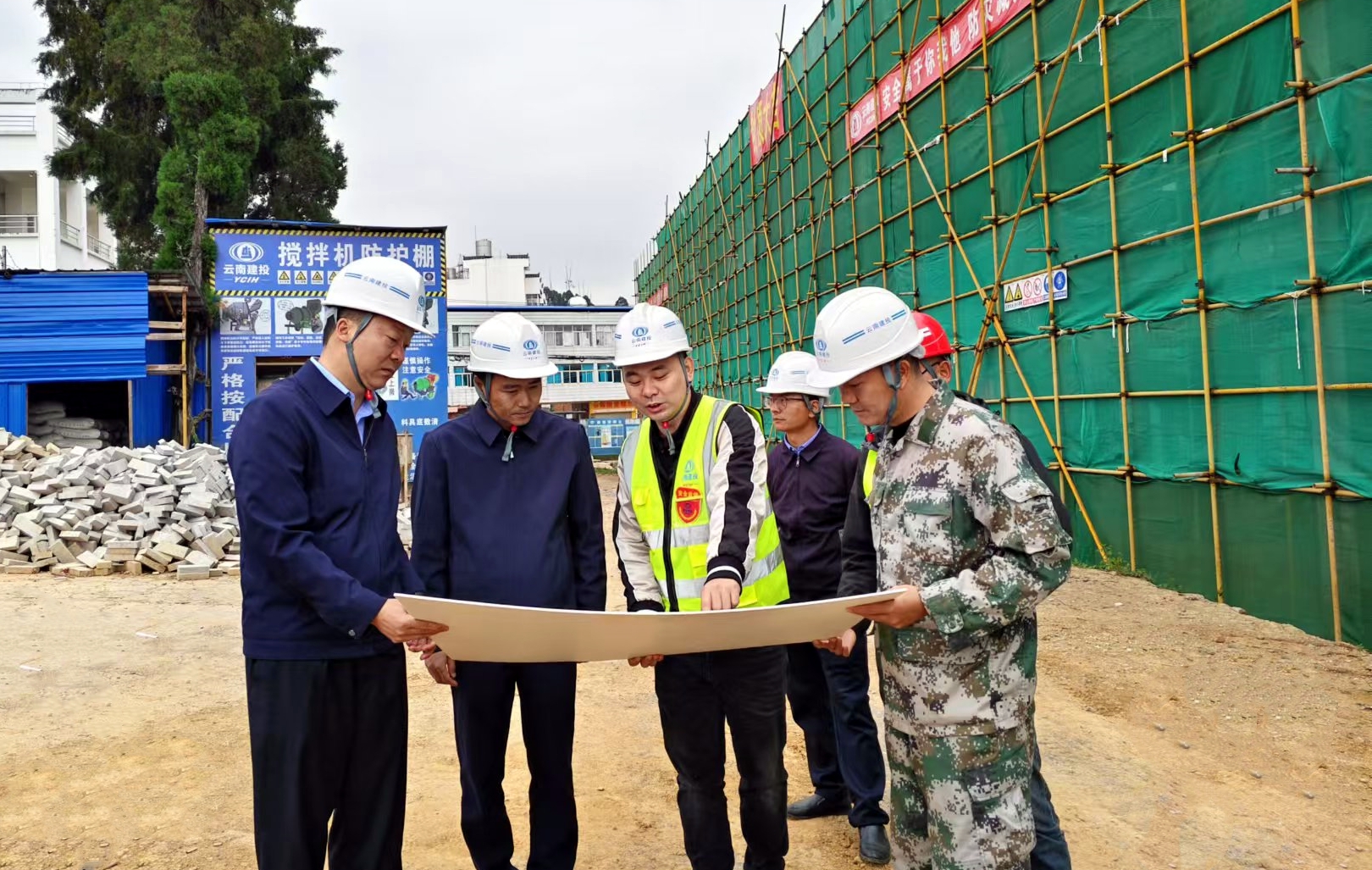 彌勒市副市長(zhǎng)柳云彪調(diào)研彌勒西二集貿(mào)市場(chǎng)項(xiàng)目