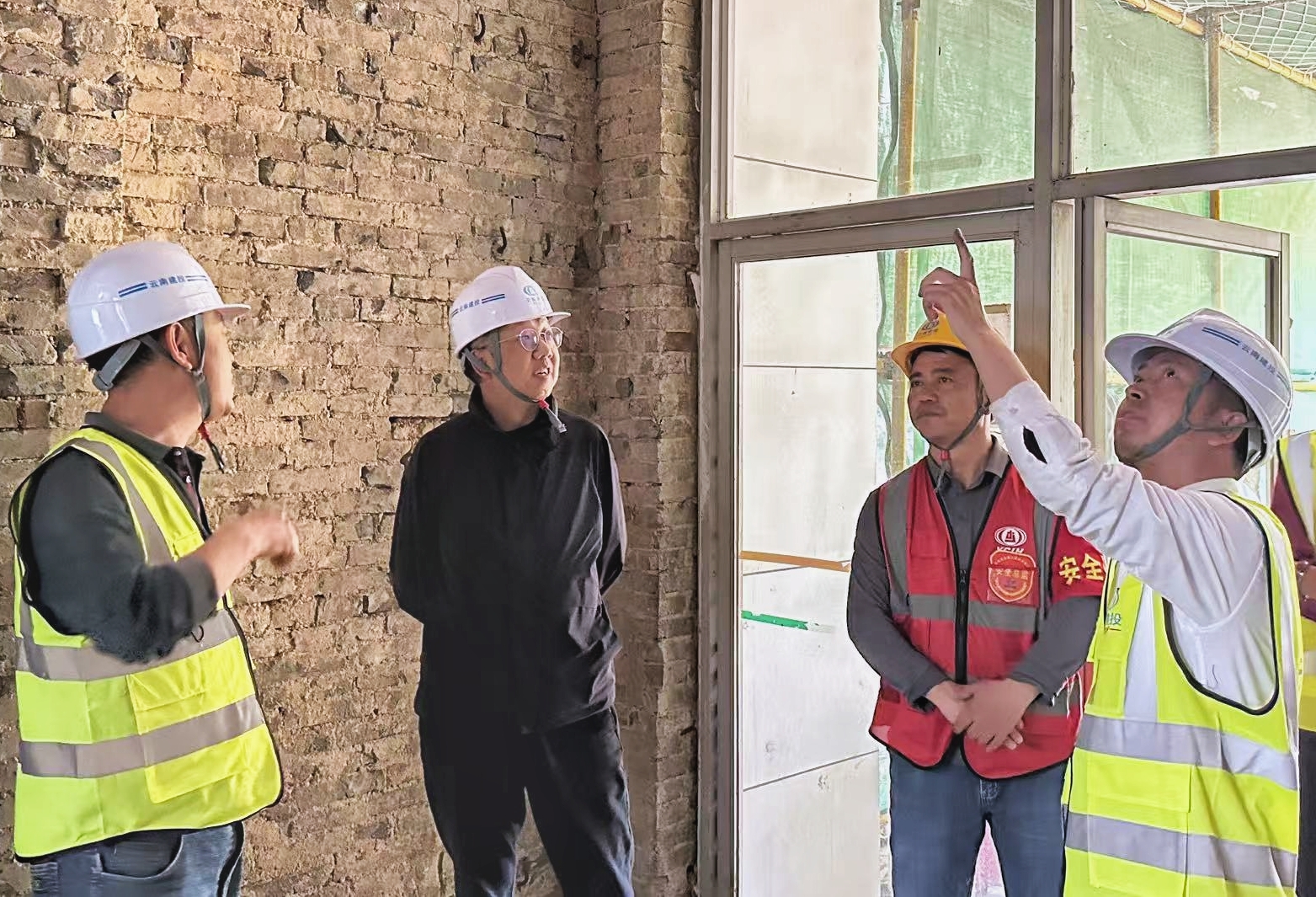 集團(tuán)高級(jí)專(zhuān)家段益慶到公司項(xiàng)目調(diào)研指導(dǎo)安全管理工作